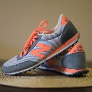 Retro NB Sneakers
